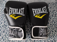 Load image into Gallery viewer, Praetorian Boxing Gloves

